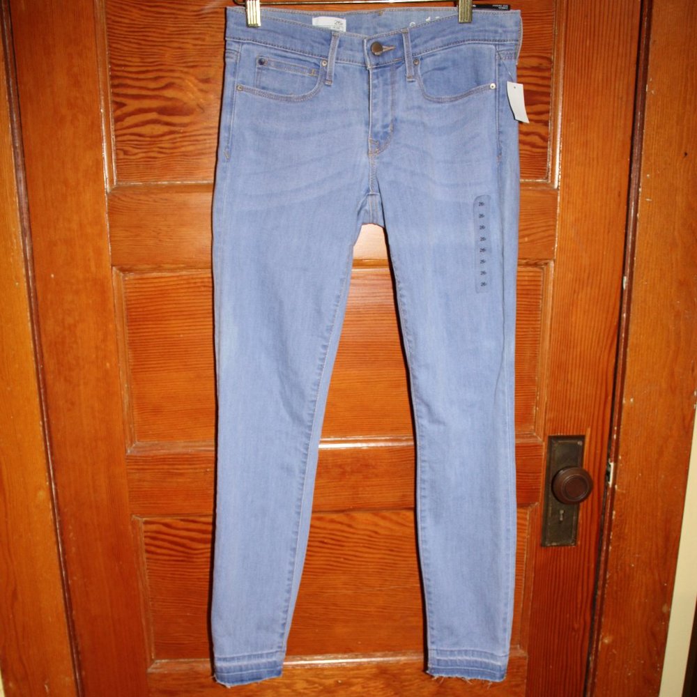 Gap Legging Jean Skimmer Blue Dust Wash NWT